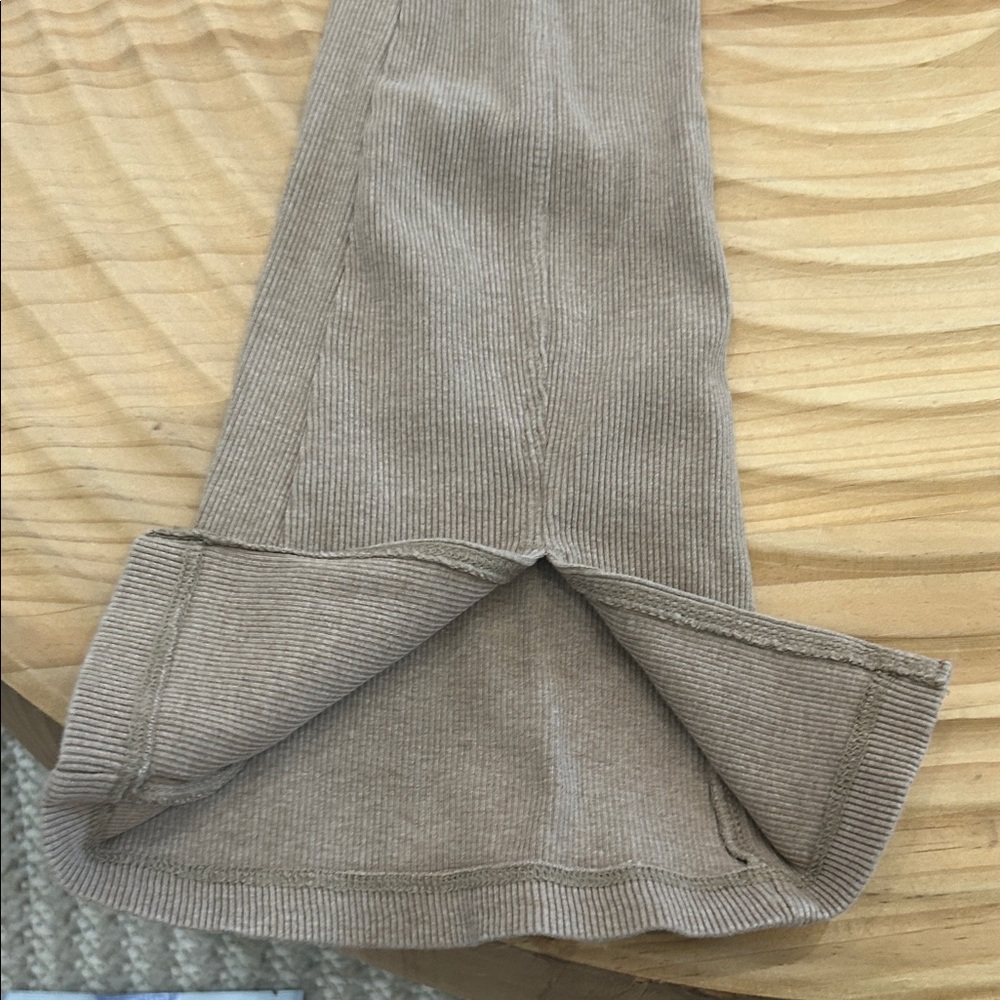 Zara Beige Ribbed Pants - Picture 3 of 5
